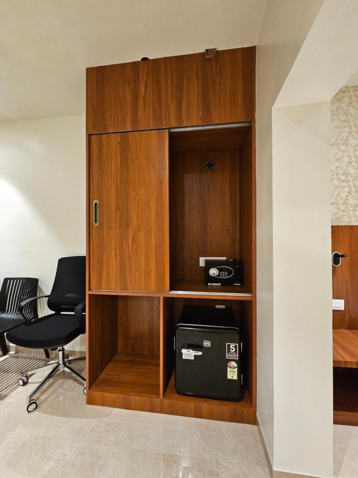 Hotel Pl Grand Karaikkudi Extérieur photo