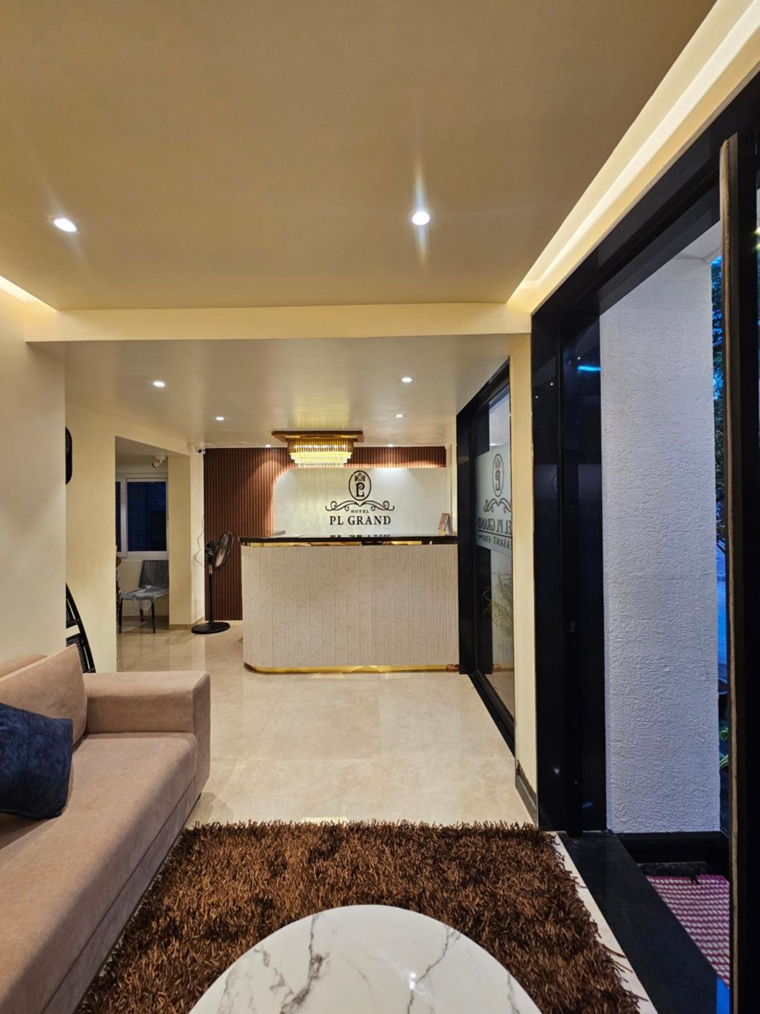 Hotel Pl Grand Karaikkudi Extérieur photo