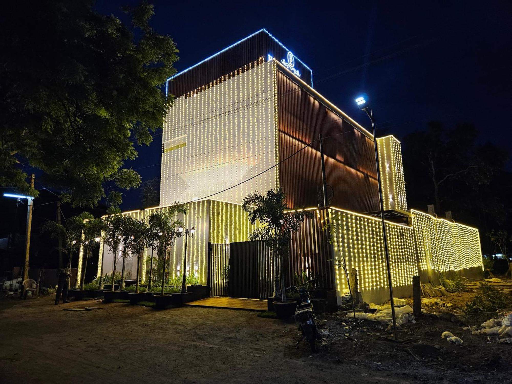 Hotel Pl Grand Karaikkudi Extérieur photo