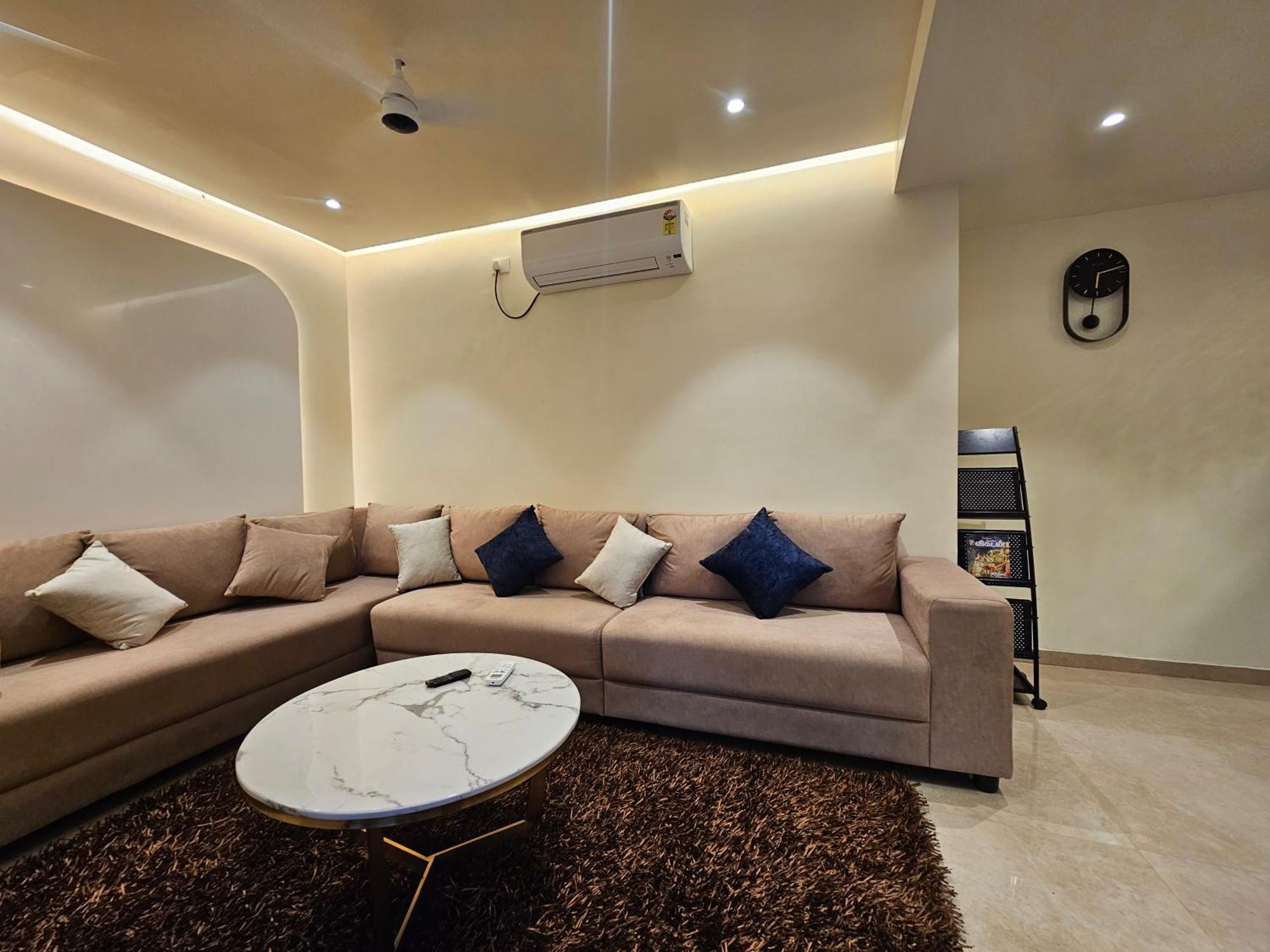 Hotel Pl Grand Karaikkudi Extérieur photo